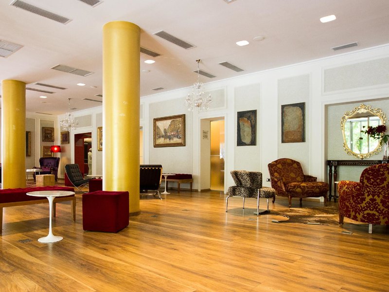 Diplomat Fashion 1 - Lounge / Lobby