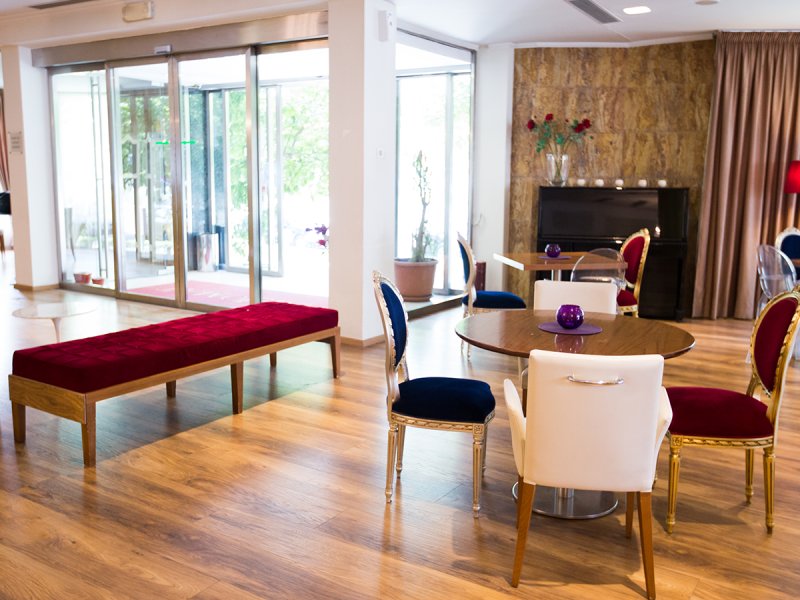 Diplomat Fashion 4 - Lounge / Lobby