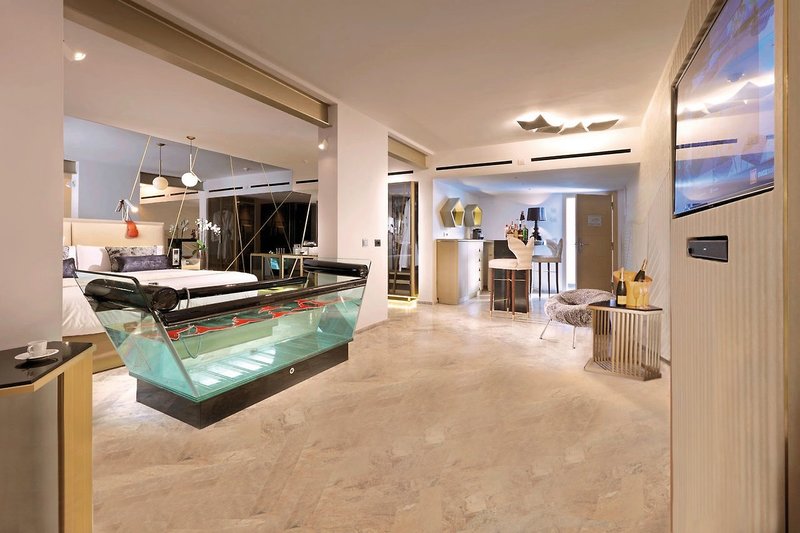 Ushuaïa Ibiza Beach Hotel 12