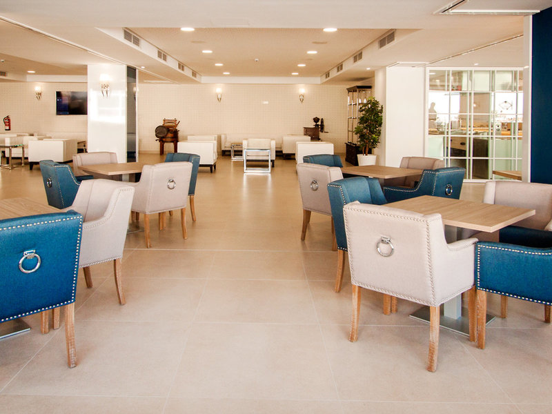 Tomir Portals Suites 8