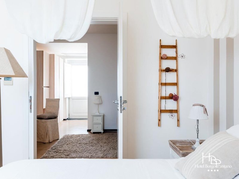 Borgo Pantano 24