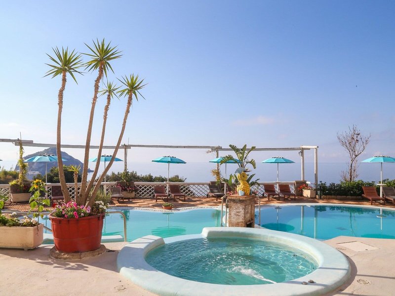 Hotel Residence Torre Sant Angelo 9