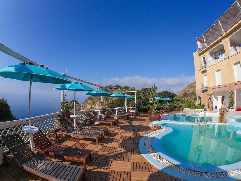 Hotel Residence Torre Sant Angelo 13