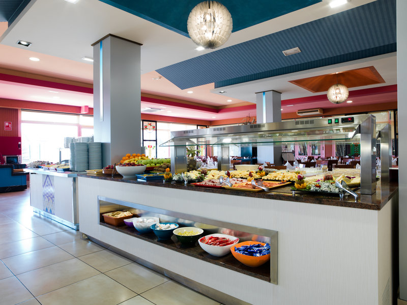 Hotel Monarque Torreblanca 8