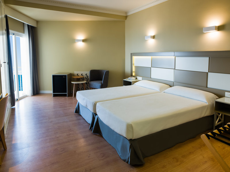 Hotel Monarque Torreblanca 23