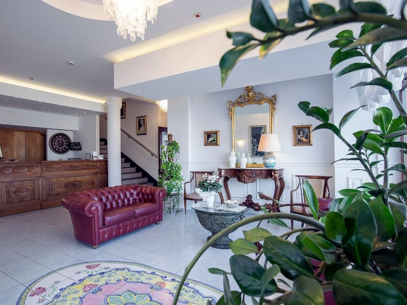 La Panoramica Hotel  1
