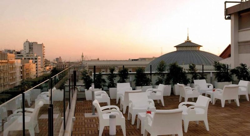 JR Hotels Oriente Bari 4