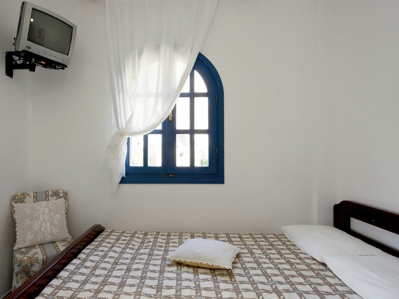 Ancient Thera Studios & Restaurant 14