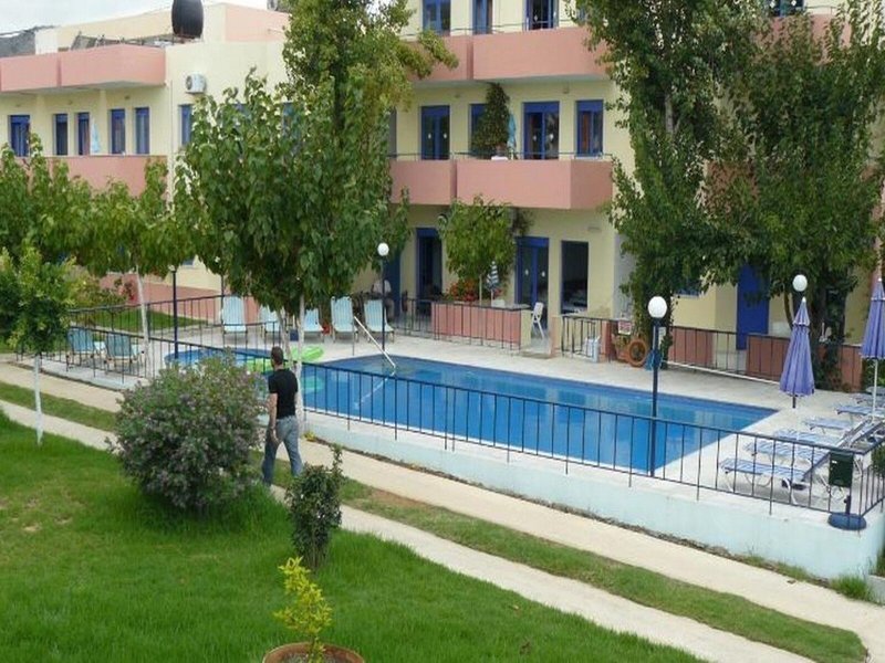Leonidas Studios & Appartments 13 - Outdoor Pool
