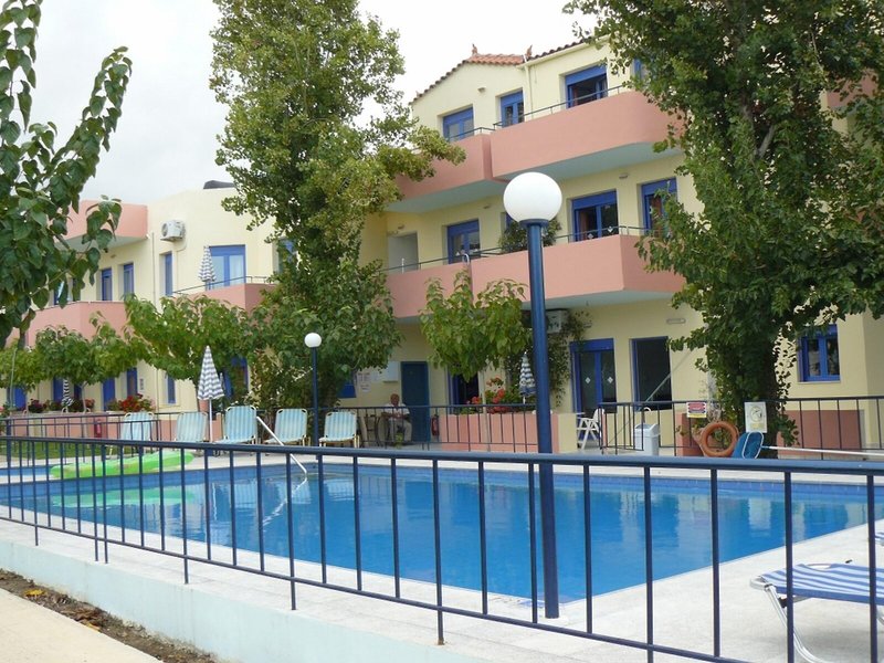 Leonidas Studios & Appartments 18 - Outdoor Pool