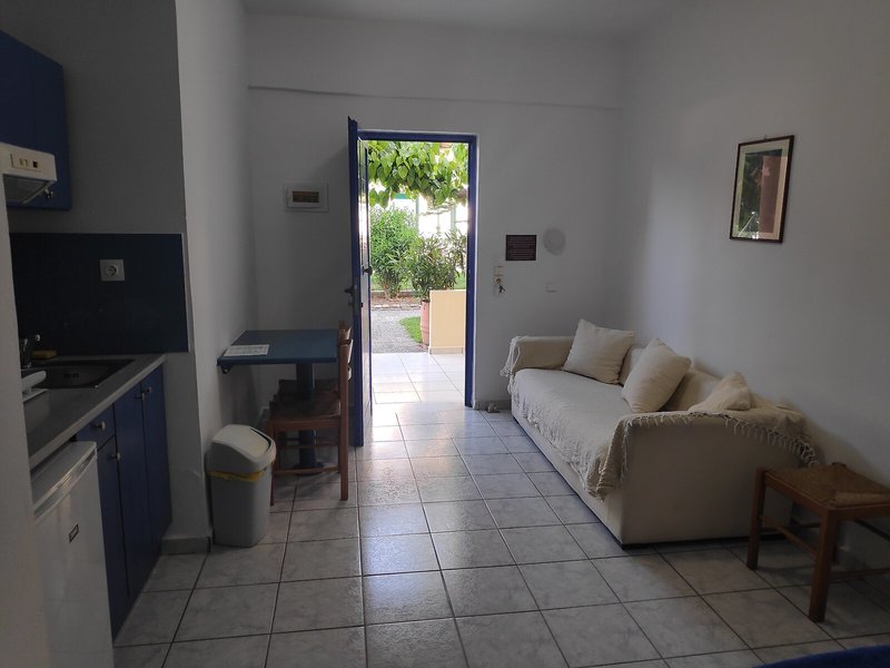 Leonidas Studios & Appartments 35 - Room Example