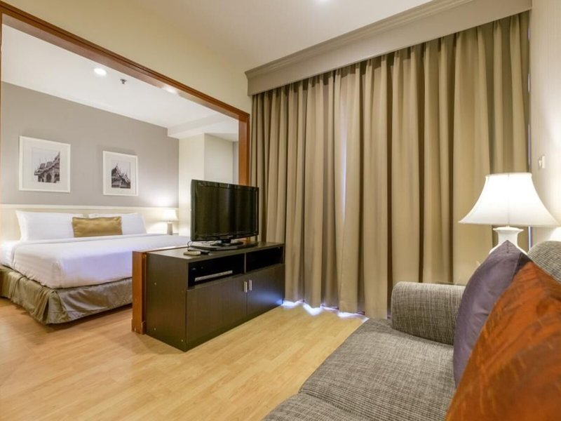 Evergreen Place Siam 44