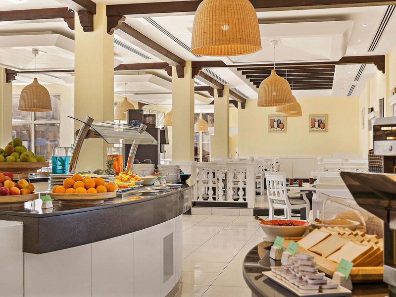 Al Hamra Village Golf & Beach Resort 17