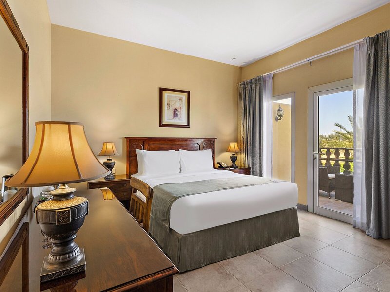 Al Hamra Village Golf & Beach Resort 37