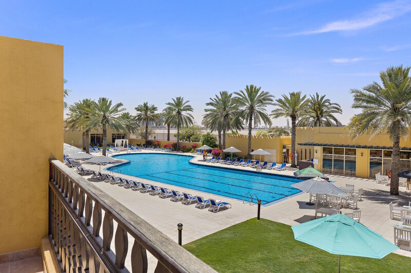 Al Hamra Village Hotel 20