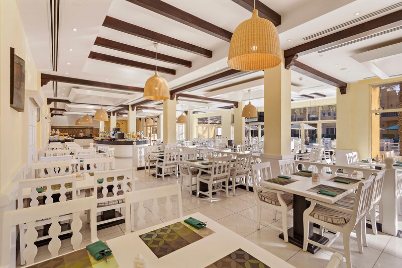 Al Hamra Village Hotel 25