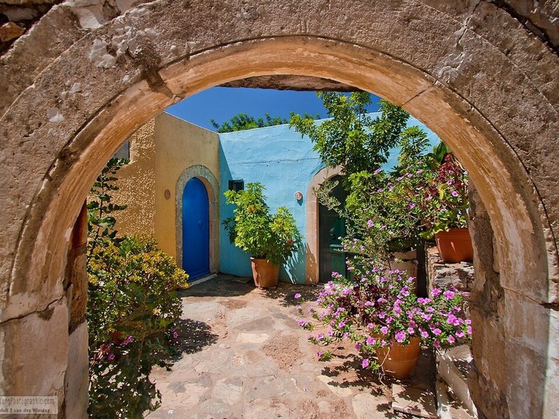 Arolithos Traditional Cretan Village 2