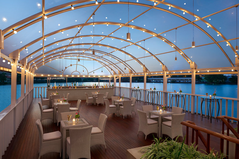 Cinnamon Lakeside Colombo  9