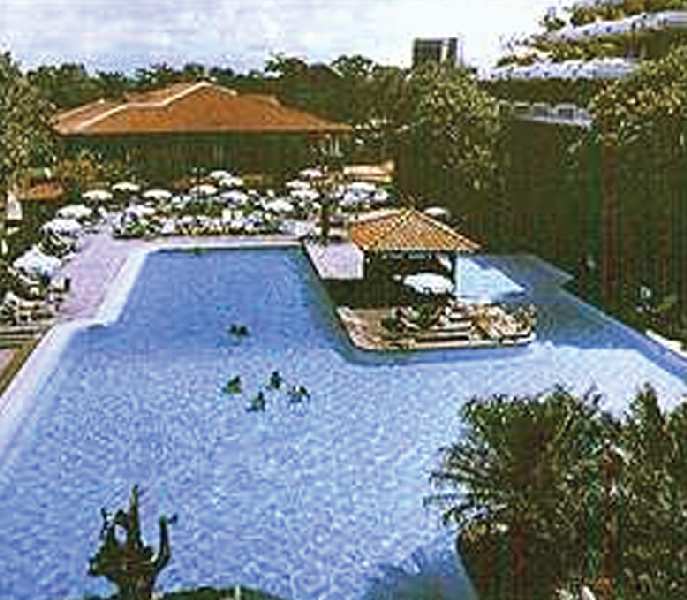 Cinnamon Lakeside Colombo  4