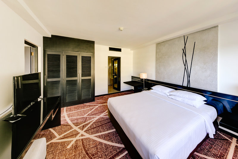 Cinnamon Lakeside Colombo  16