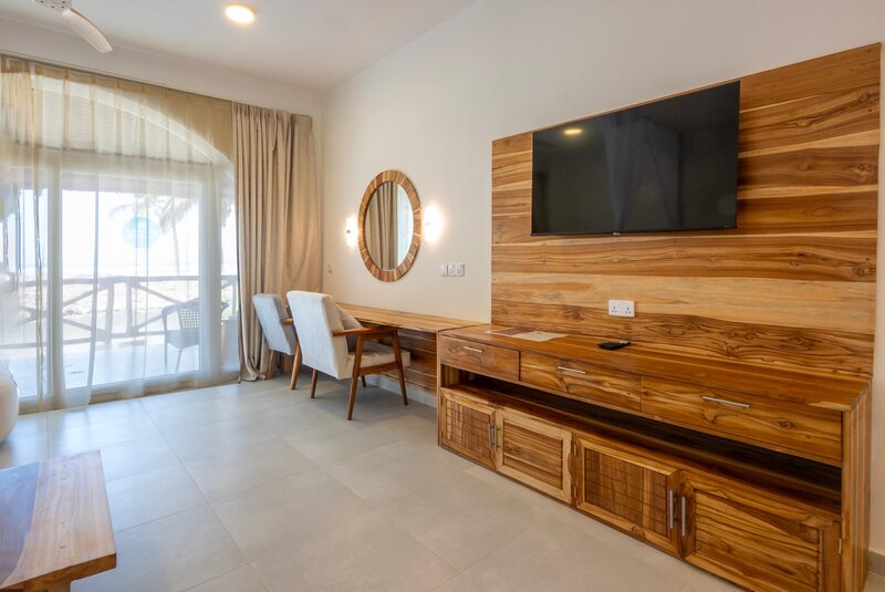 Royal Mandarin Hotel & Resort 98