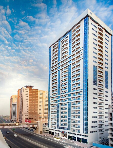 Ramada Hotel & Suites Sharjah 2