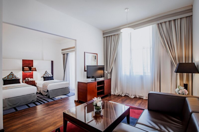 Ramada Hotel & Suites Sharjah 6