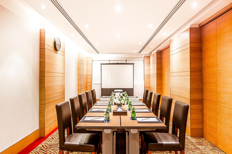 Ramada Hotel & Suites Sharjah 9