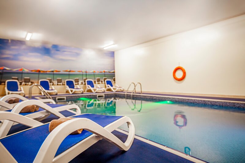 Ramada Hotel & Suites Sharjah 10