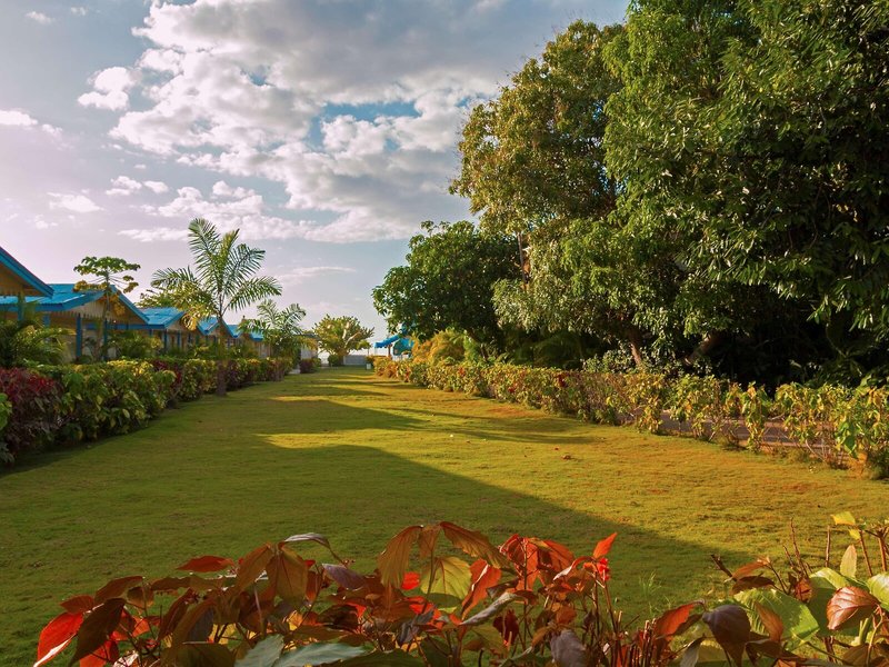 Travellers Beach Resort 1