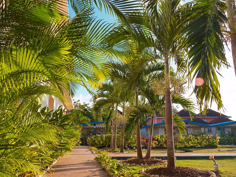 Travellers Beach Resort 3