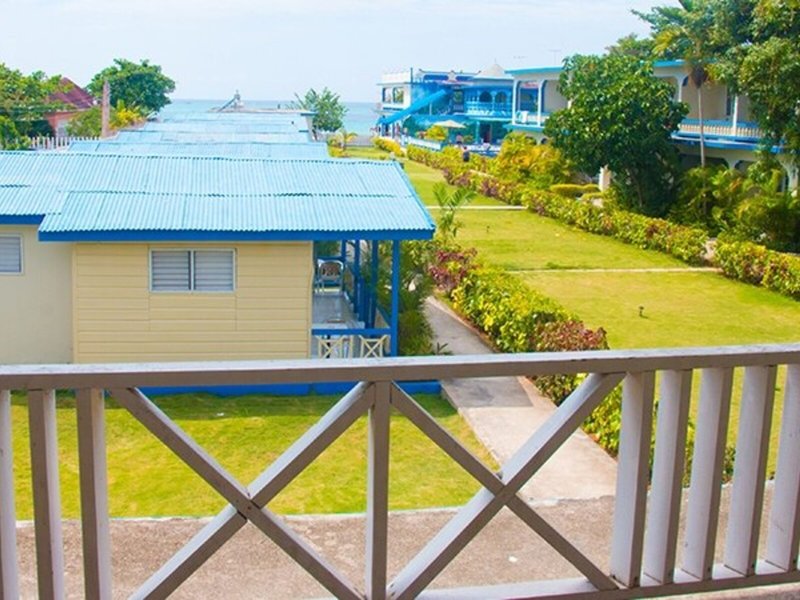 Travellers Beach Resort 5