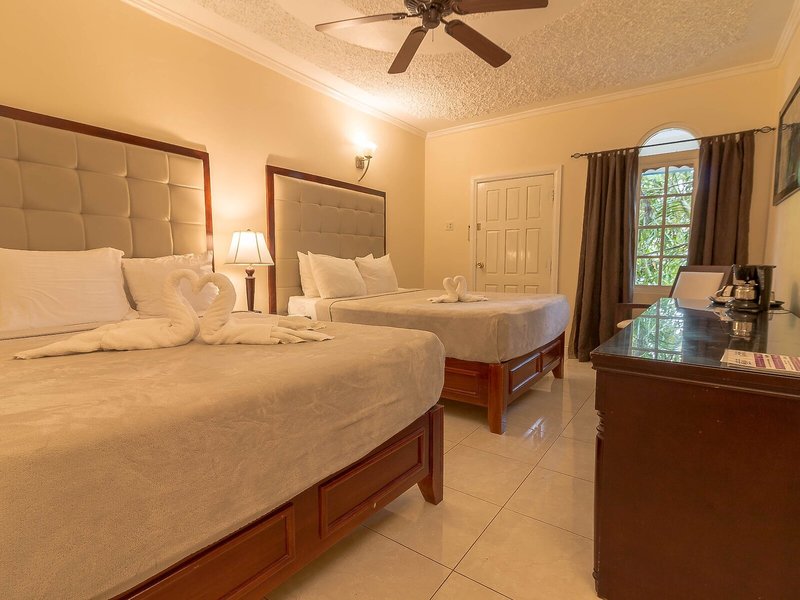 Travellers Beach Resort 38