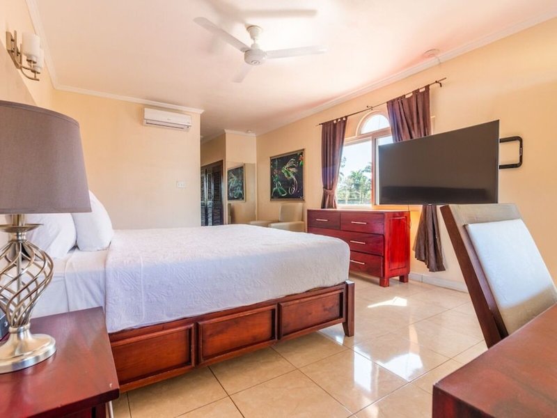 Travellers Beach Resort 43