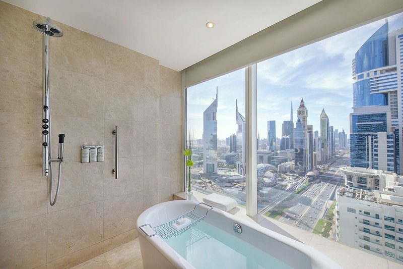 Nassima Royal 22