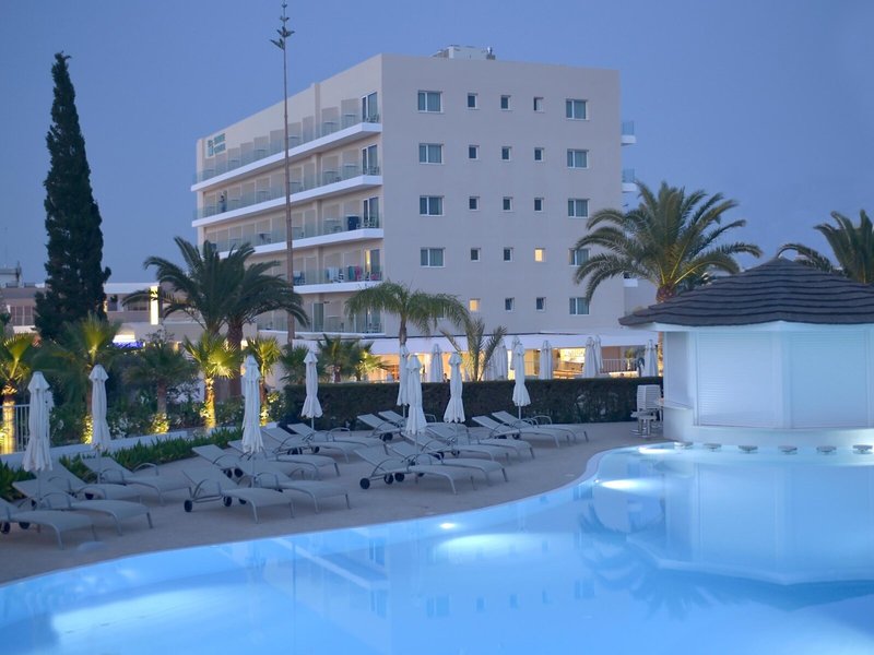 Sunrise Gardens 3 - Exterior