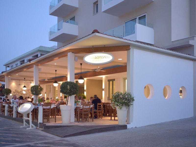 Sunrise Gardens 15 - Restaurant