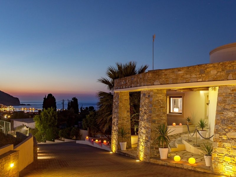 Skopelos Holidays Hotel & Spa 1