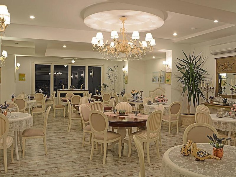 La Vista Boutique & Spa 17