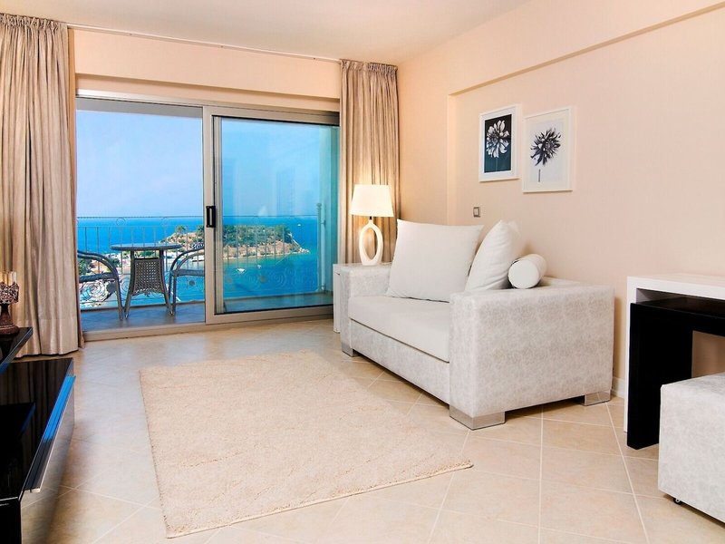 La Vista Boutique & Spa 22