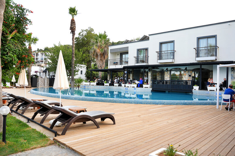 Amilla Beach Resort 10