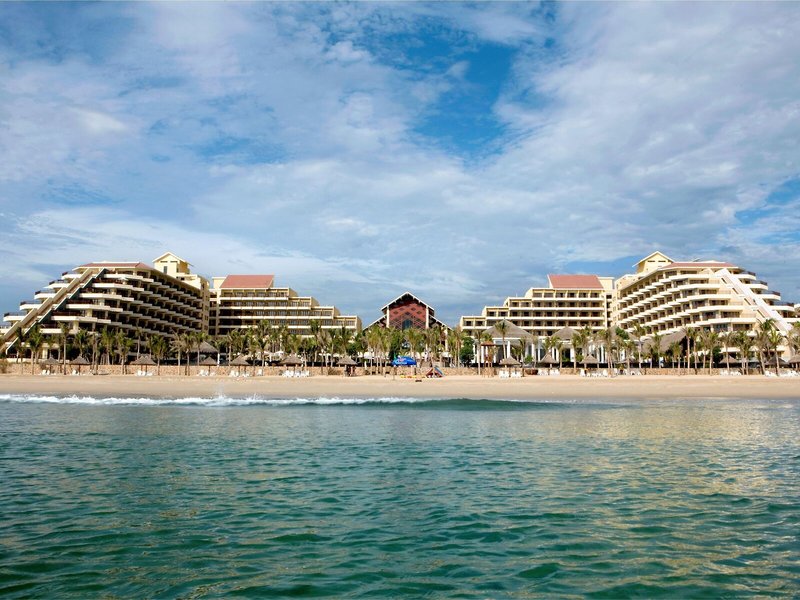 Crowne Plaza Danang 7