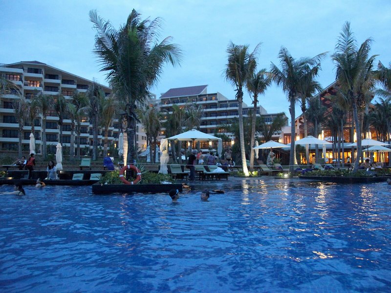 Crowne Plaza Danang 10