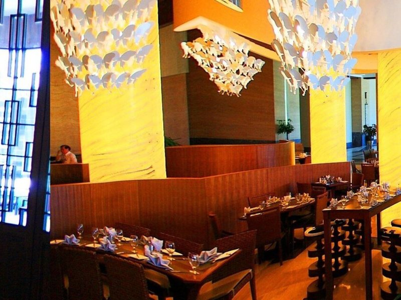 Crowne Plaza Danang 15