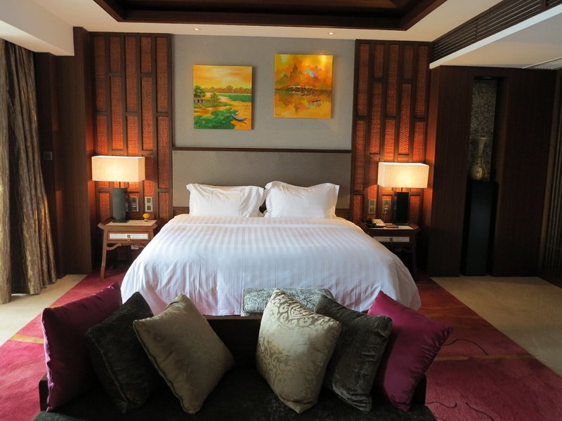 Crowne Plaza Danang 19