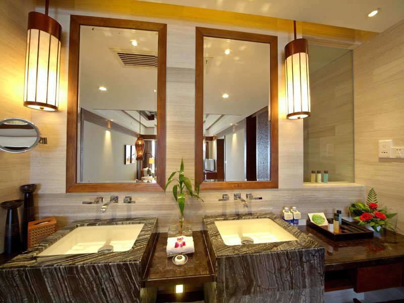 Crowne Plaza Danang 21