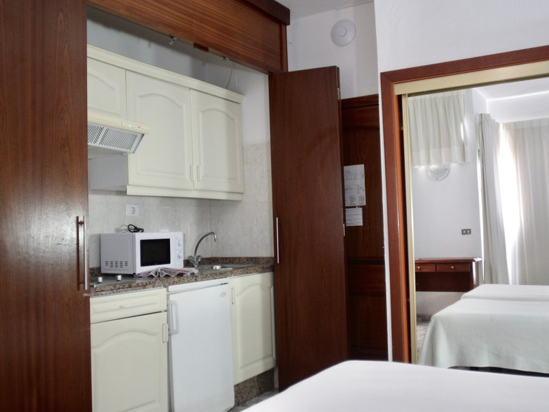 Park Plaza & Tropical - Tropical 20