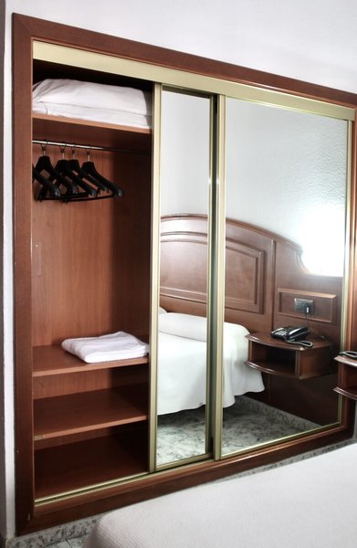 Park Plaza & Tropical - Tropical 33