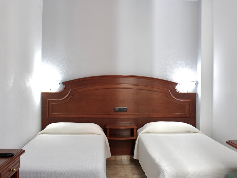 Park Plaza & Tropical - Tropical 35