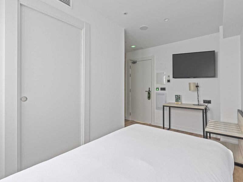 Cruz del Mar 23 - Room Example